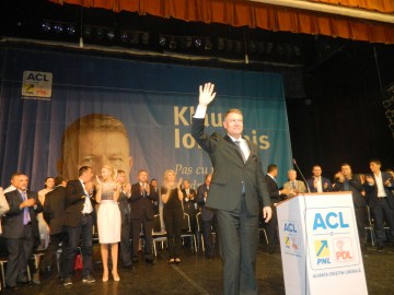 Iohannis: Cred că Băsescu mă va susţine în turul doi